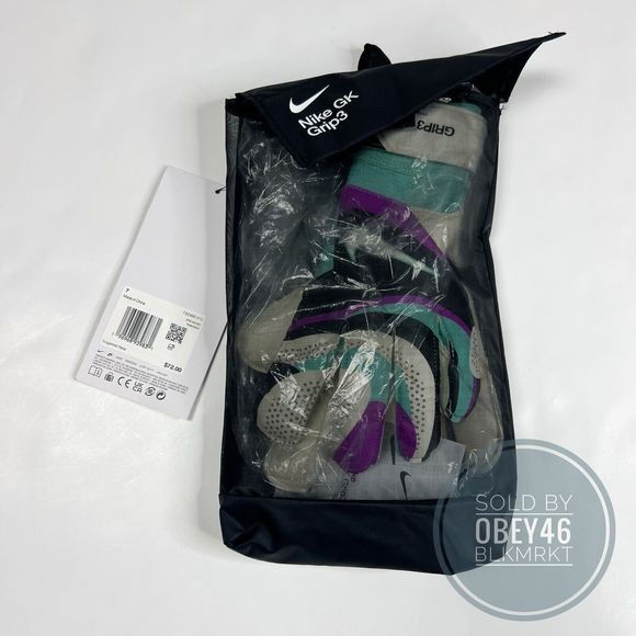 Nike Other - Nike Grip 3 Goalkeeper Gloves Football/Soccer FB2998-010 Size 7